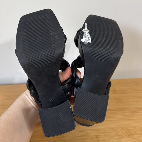 Anne Klein black braided sandals size 6 - Picture 3 of 7